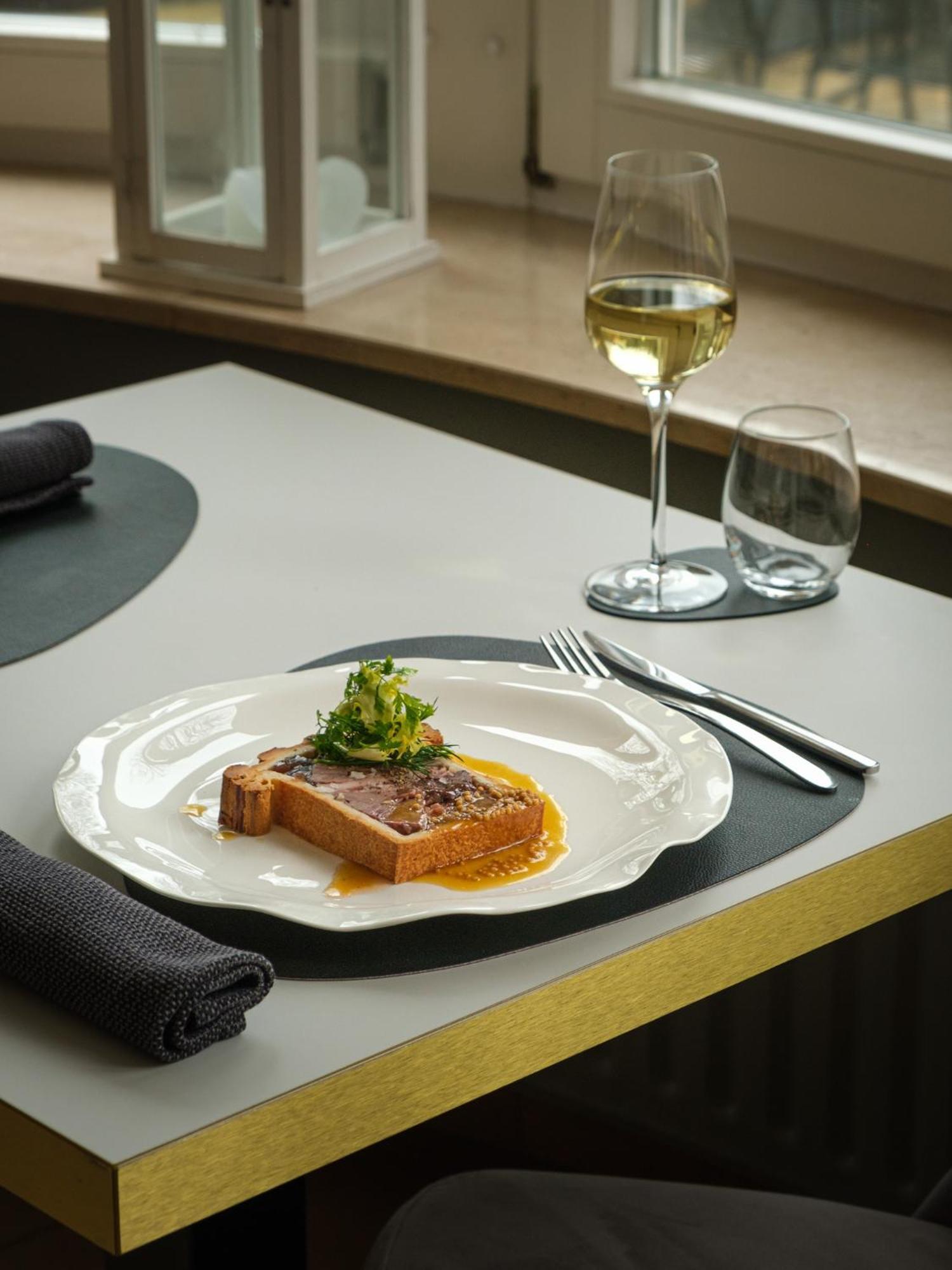Hotel-Restaurant Beim Schlass Wiltz 외부 사진